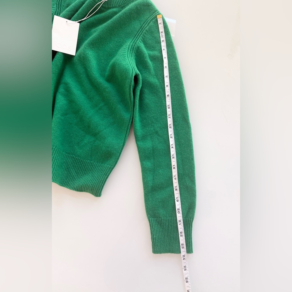 NWT! COS 100% CASHMERE crew neck pullover SWEATER in green Sz Xs - Picture 12 of 12